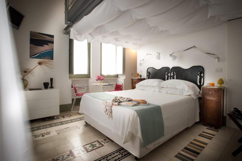 La Moresca Hotel Marina di Ragusa Buitenkant foto