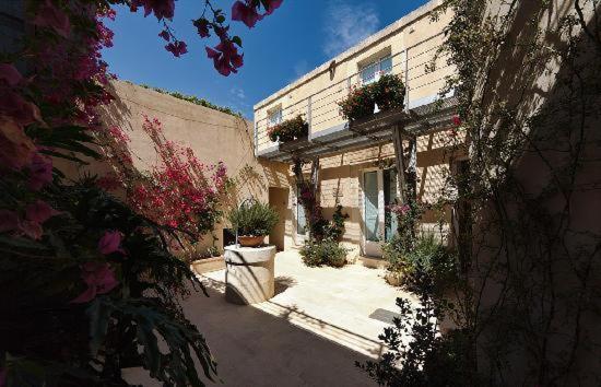 La Moresca Hotel Marina di Ragusa Buitenkant foto