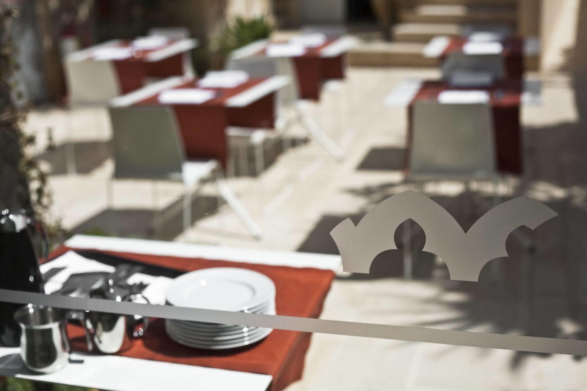 La Moresca Hotel Marina di Ragusa Buitenkant foto